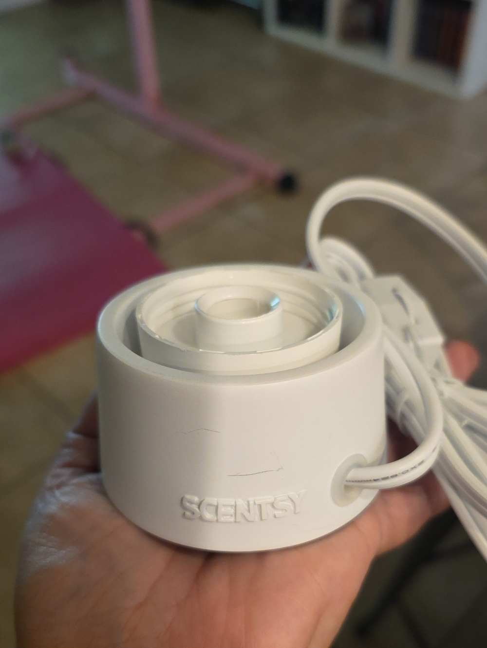 Scentsy White Electric Warmer Base with Cord